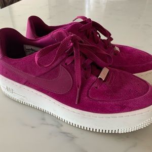8.5 Pink Nike Air Force 1s